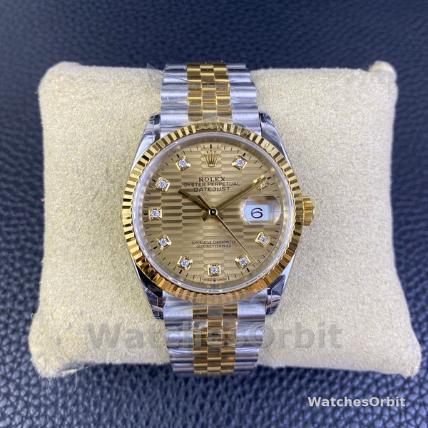 Rolex Datejust 36 126233 0045 Champagne Fluted Motif Diamond Dial