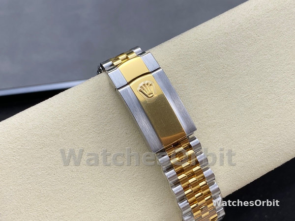 Rolex Datejust 41 126333 Golden Fluted Motif Champagne Dial