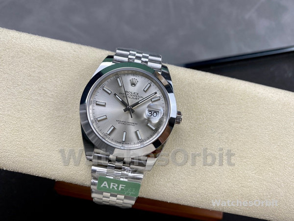 Rolex Datejust 41mm m126300 0004 Silver Stick DIal Oystersteel Case Domed Bezel