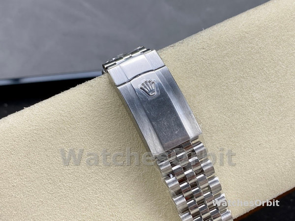 Rolex Datejust 41mm m126300 0004 Silver Stick DIal Oystersteel Case Domed Bezel