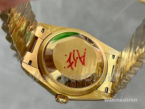 Rolex Day-Date 118208 Yellow Gold White Dial Roman Numeral 36mm Unisex Replica Watch