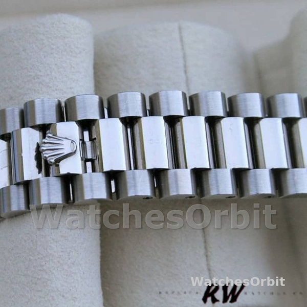 Rolex Day-Date 118239 Cherry Red Dial Fluted Bezel 36mm Lady Replica Watch