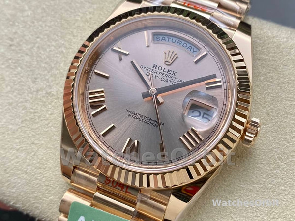 Rolex Day-Date 228235 Sundust Roman Numeral Dial Fluted Bezel 40mm Mens Replica Watch