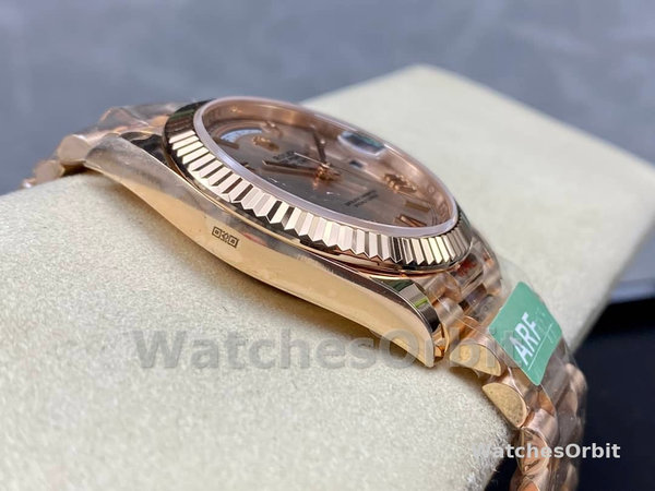 Rolex Day-Date 228235 Sundust Roman Numeral Dial Fluted Bezel 40mm Mens Replica Watch