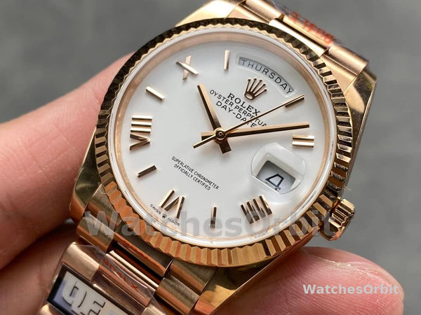 Rolex Day Date 36mm Everose Gold 128235 0070 White Roman