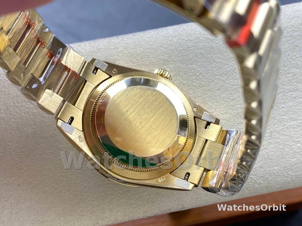 Rolex Day Date 36mm Green Dial Diamond-Set Bezel President Bracelet m128398tbr 0035