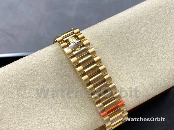 Rolex Day Date 36mm Green Dial Diamond-Set Bezel President Bracelet m128398tbr 0035