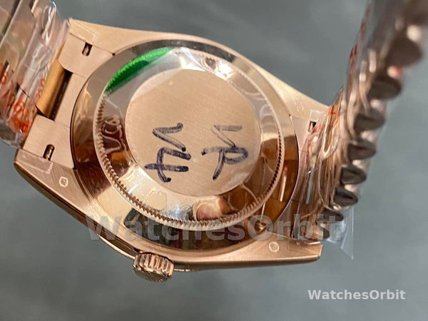Rolex Day Date 40 18k Everose Gold Olive Green Dial m228235 0025 40mm