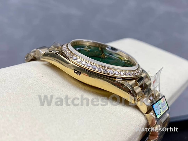 Rolex Day Date 40 18K Yellow Gold Green Dial Diamond Bezel M228348RBR 0040 Men's Watch