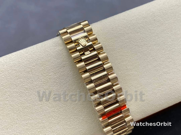 Rolex Day Date 40 18K Yellow Gold Green Dial Diamond Bezel M228348RBR 0040 Men's Watch
