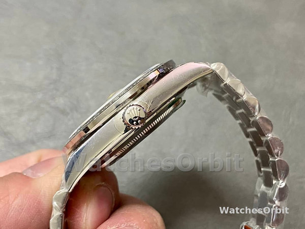 Rolex Day-Date 40 Platinum Arabic Numerals Green with Diamonds 228396tbr