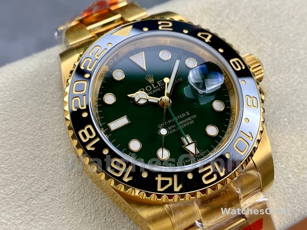 Rolex GMT Master II 116718LN Oyster Bracelet Green Dial 40mm Mens Replica Watch