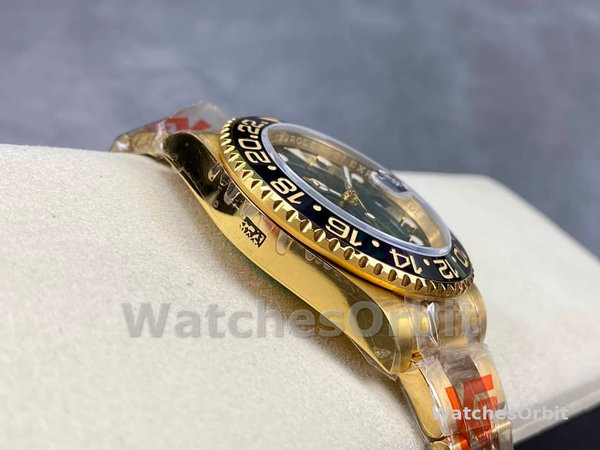 Rolex GMT Master II 116718LN Oyster Bracelet Green Dial 40mm Mens Replica Watch