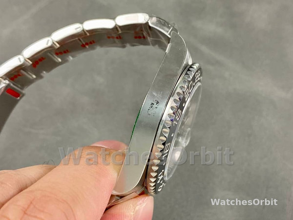 Rolex GMT Master II Oystersteel M126710GRNR 0004 Automatic 40mm
