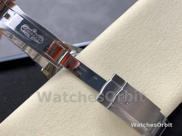 Rolex Oyster Perpetual 36mm 126000 Green Dial
