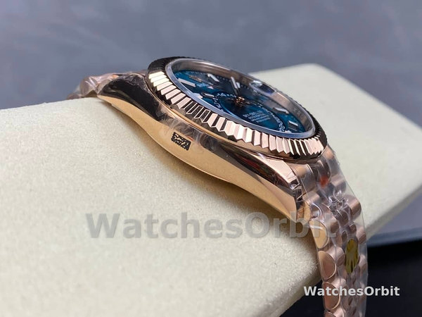 Rolex Sky Dweller 42 Everose Gold Blue Green Dial m336935 0005 Men's Watch