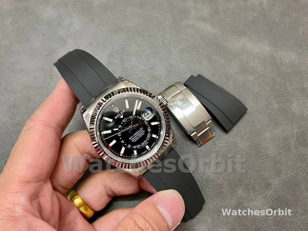 Rolex Sky Dweller 42 White Gold Black Dial M336239 0002 Men's Watch