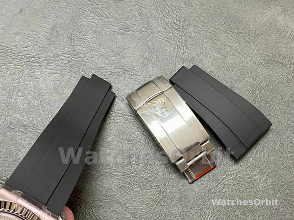 Rolex Sky Dweller 42 White Gold White Dial Oysterflex M336239 0003