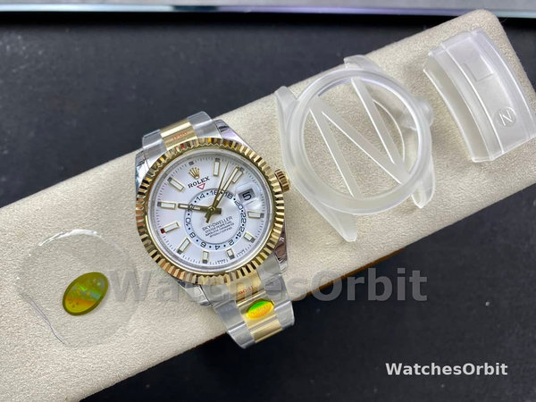 Rolex Sky Dweller 42mm White Dial Stick Markers m336933 0005 Men's Watch